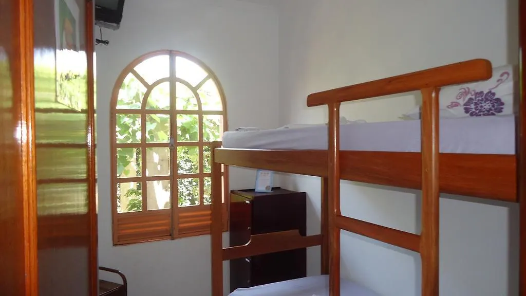 Guest house Pousada Caldas Novas Hostel